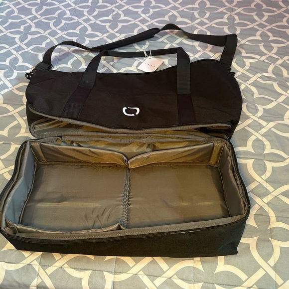 Catalina Deluxe Small Weekender Duffel Bag Black NWT – NJOY Logo - Picture 4 of 8